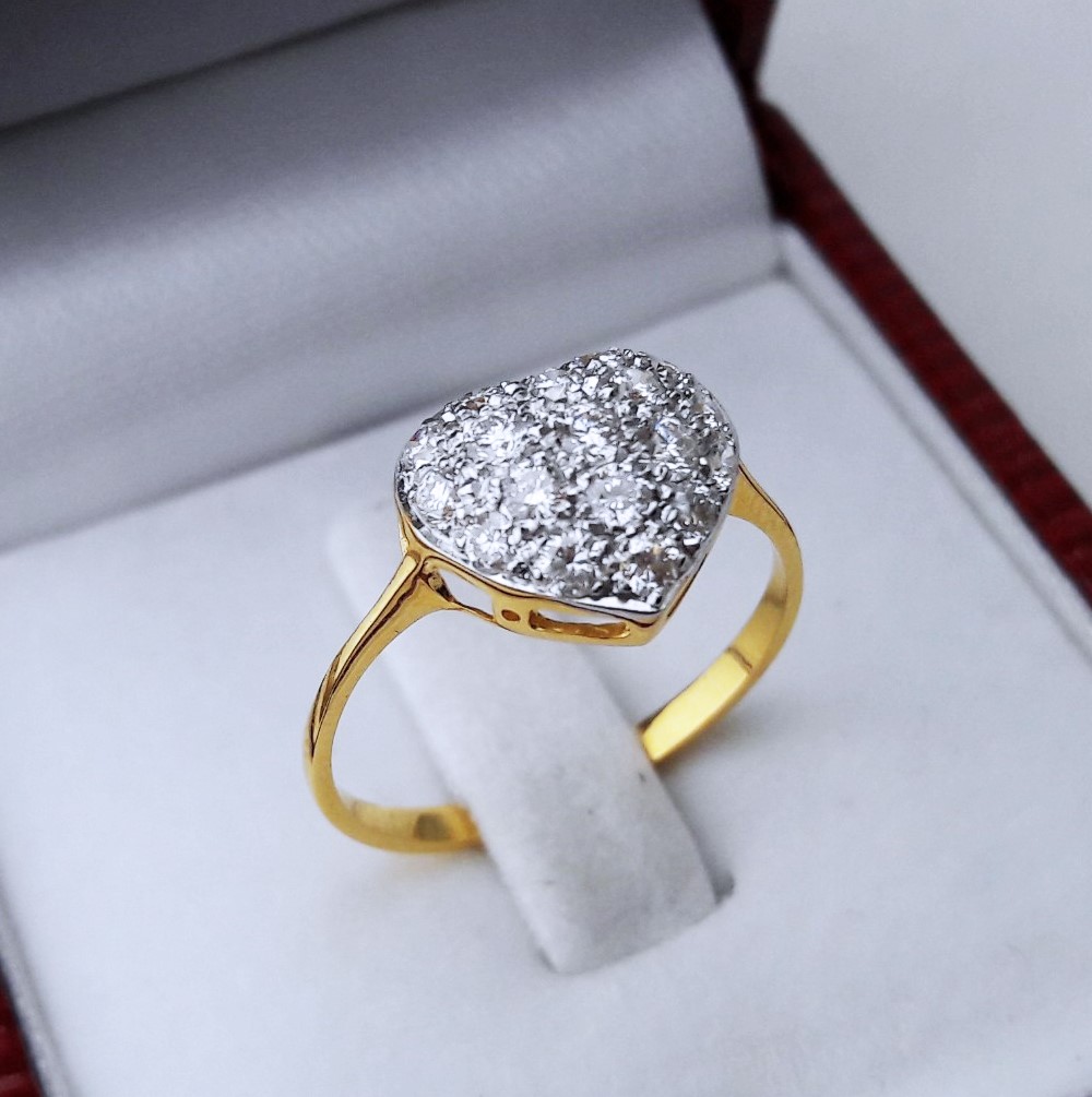 สั่งผลิตเพชรเบลเยี่ยมคัท แหวนแต่งงาน แหวนหมั้น ใส่เที่ยว ออกงาน แหวนทองคำ 18K เพชรแท้ 0.53 กะรัต 2.15 กรัม น้ำ 99 ราคาถูกมาก มีใบรับประกันค่ะ