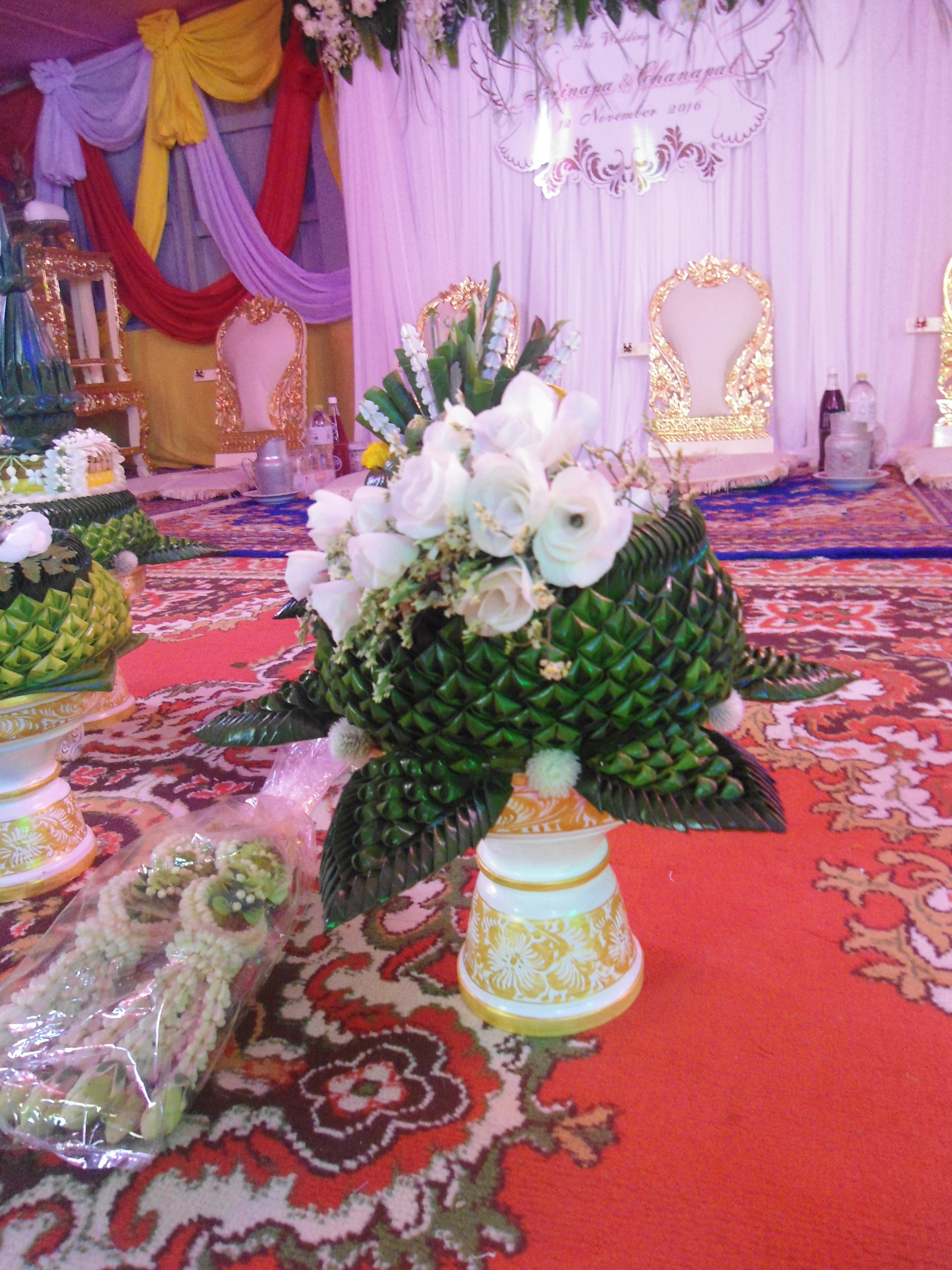 ขันหมาก ขาว+เขียว (ส่งงานใกล้วัดป้อมรามัญอยุธยา)