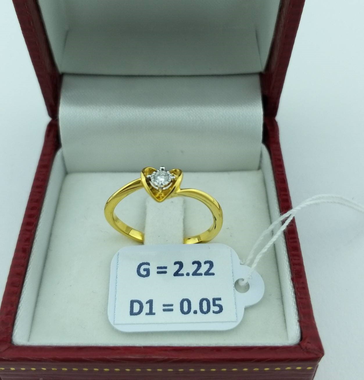 สั่งผลิตเพชรเบลเยี่ยมคัท แหวนแต่งงาน แหวนหมั้น ใส่เที่ยว ออกงาน แหวนทองคำ 18K เพชรแท้ 0.05 กะรัต 2.22 กรัม น้ำ 99 ราคาถูกมาก มีใบรับประกันค่ะ