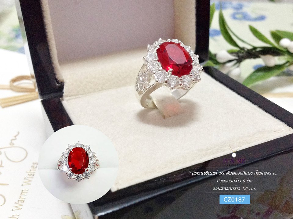 แหวนเงินแท้ ประดับพลอยสีแดง ล้อมเพชร cz