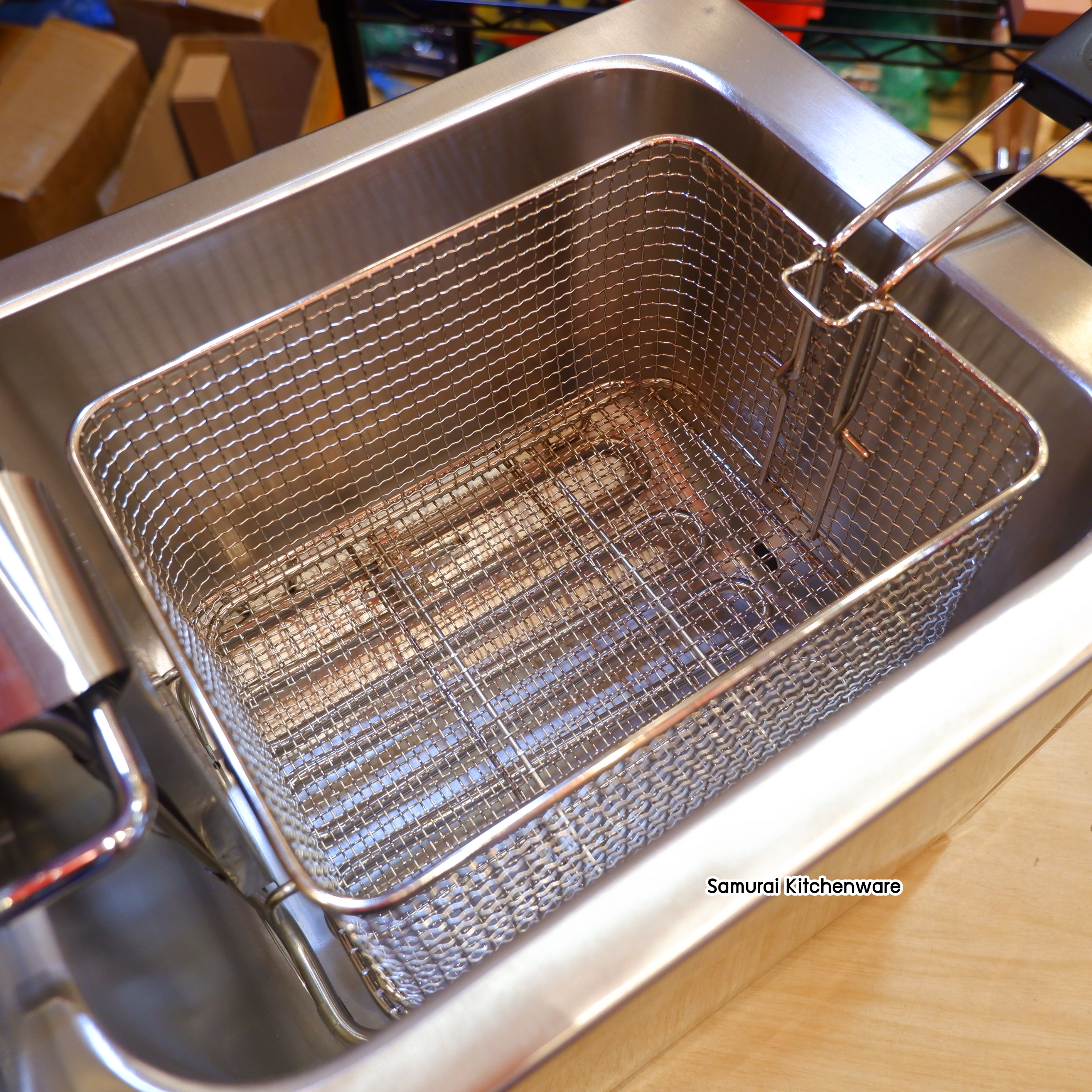 หม้อทอดไฟฟ้า พร้อมวาล์วถ่ายน้ำมัน (12 ลิตร)