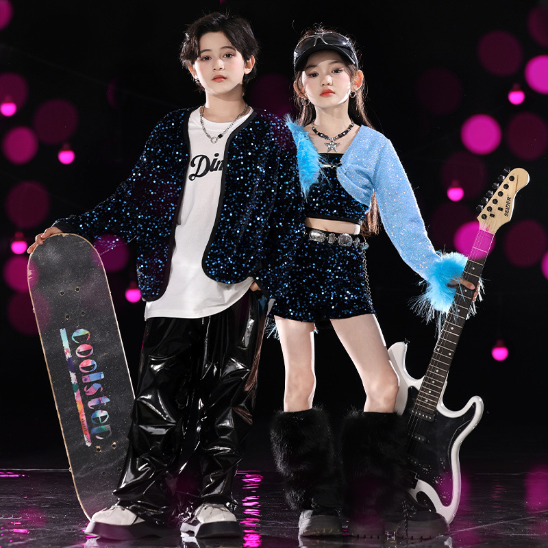 ชุดเต้น ชายหญิง เสื้อปักเลื่อม+กางเกง/กระโปรง**เปิดจอง