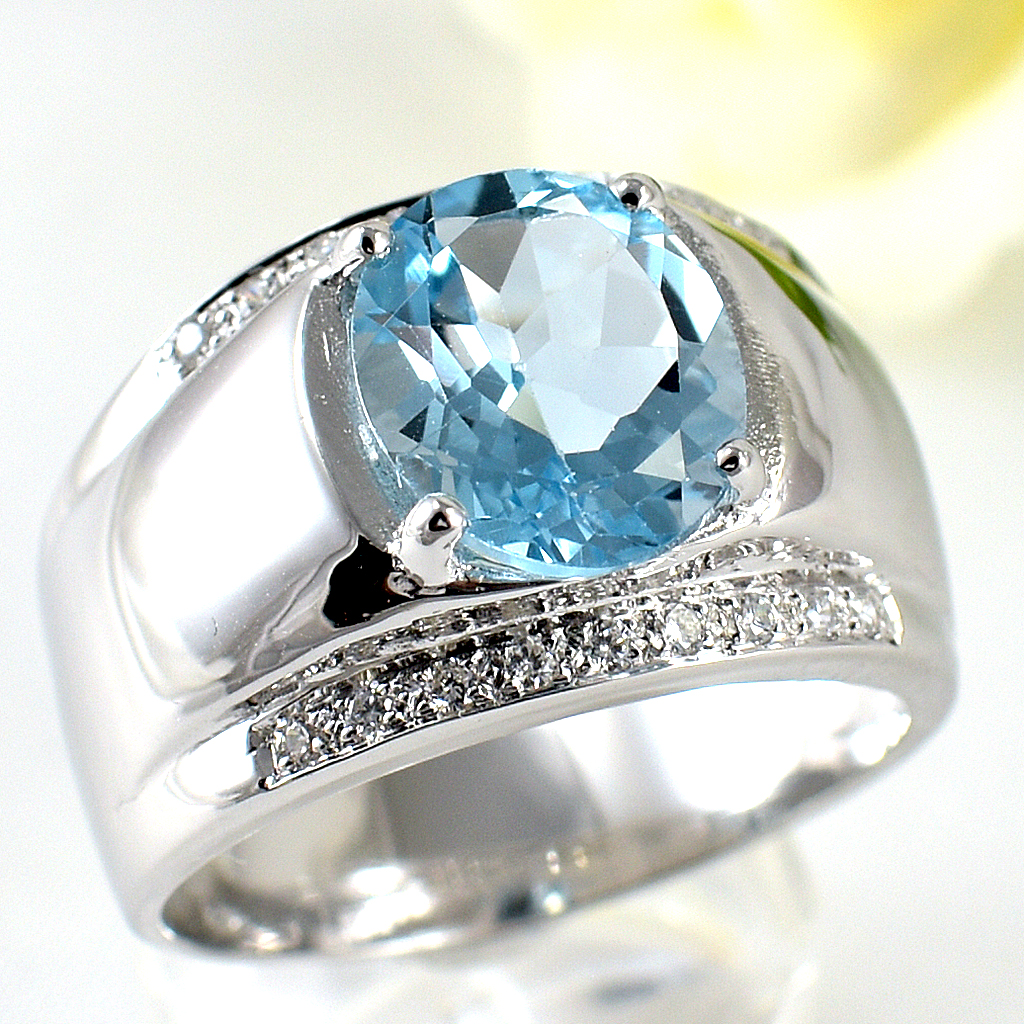 แหวนเงินแท้ราคาถูกชุบทองคำขาว สกายบลูโทปาซแท้ 4.50 กะรัต เพชรCZ 0.18 กะรัต งานประณีตสวยงาม สั่งผลิตค่ะ