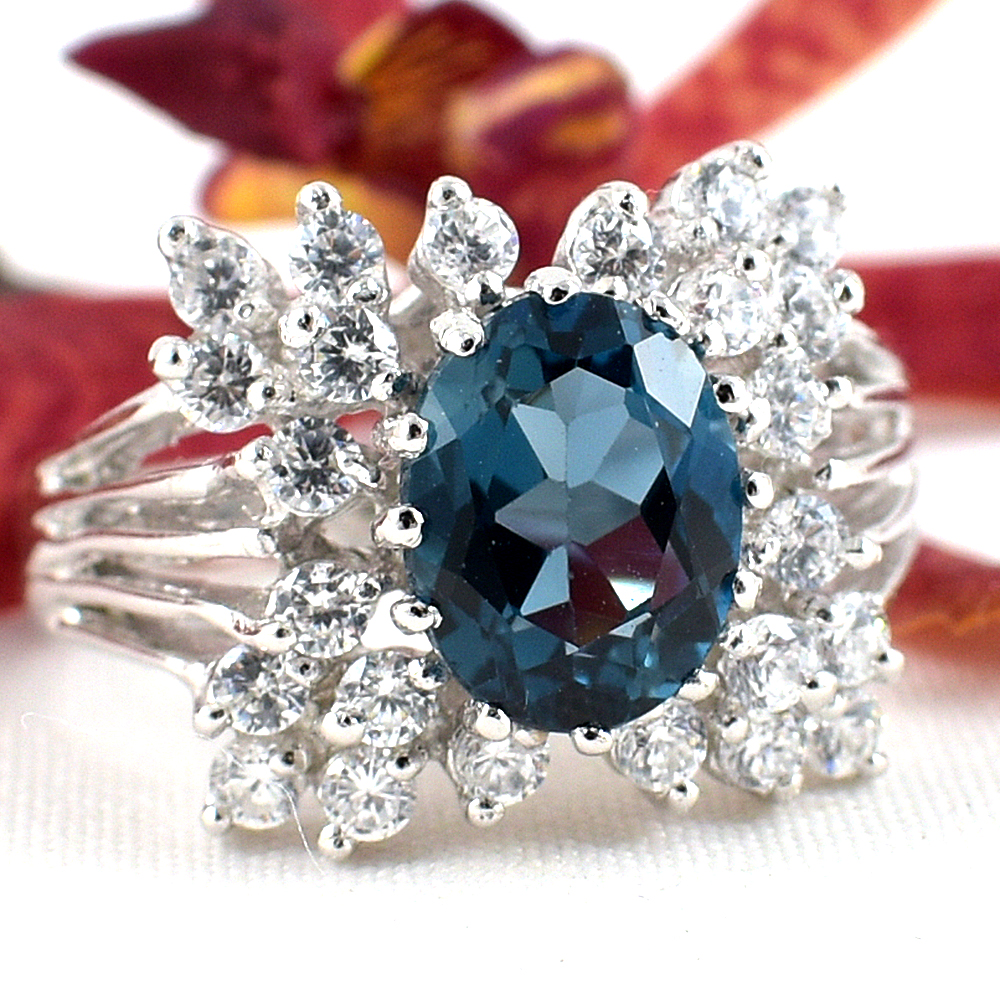 แหวนเงินแท้ราคาถูกชุบทองคำขาว ลอนดอนบลูโทปาซแท้ 2.25 กะรัต เพชรCZ 0.72 กะรัต งานประณีตสวยงาม สั่งผลิตค่ะ