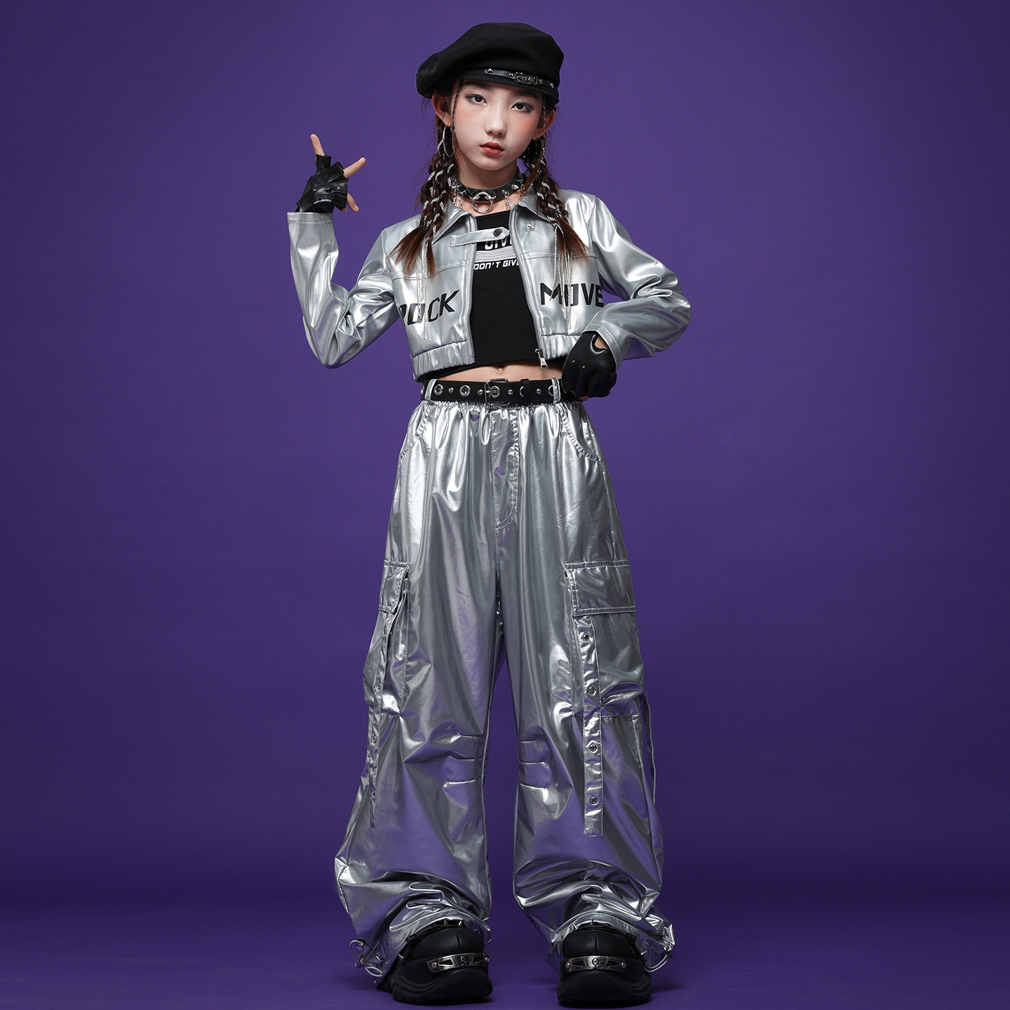 ชุดเต้น**Set เสื้อแจ็คเก็ตแขนยาว สีเงิน+กางเกงขายาวสีเงิน ใส่ได้ทั้งชายและหญิง