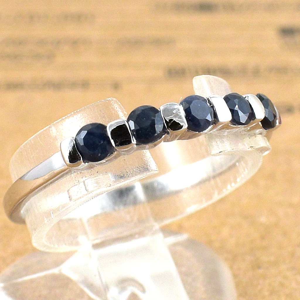 แหวนเงินแท้ราคาถูกชุบทองคำขาว ไพลินแท้ 0.55 กะรัต งานประณีตสวยงาม สั่งผลิตค่ะ