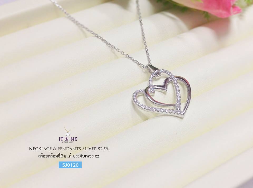 สร้อยเงินแท้พร้อมจี้ จี้หัวใจประดับเพชร cz (ชุบโรเดียม) หัวใจขนาดกลางๆ ค่ะ เพชรวิ๊งเล่นแสงได้ดีมากๆ