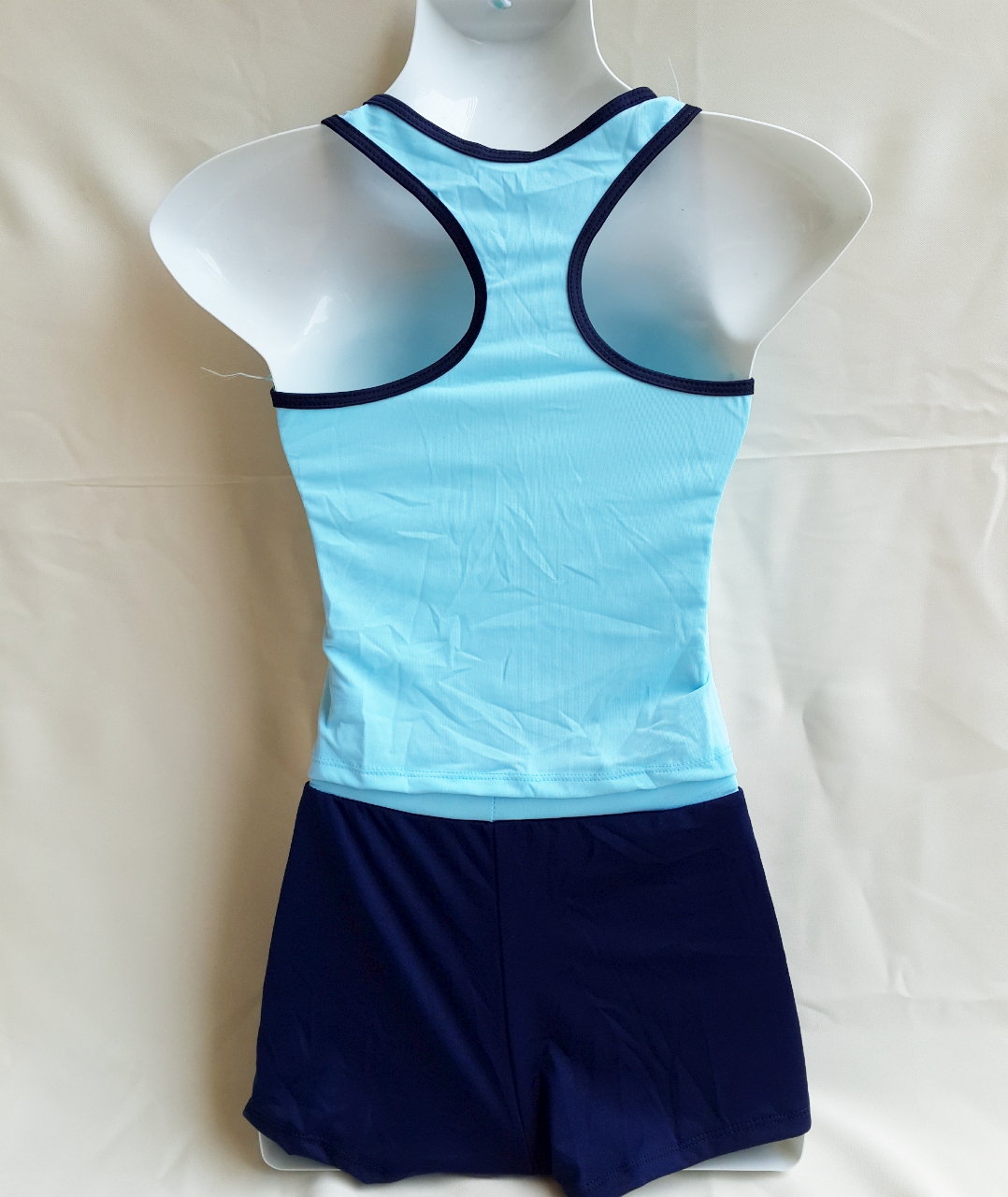 ชุดว่ายน้ำเด็กโต รอบอก 24-30 กางเกงรอบเอว 22-26 สะโพก 32-36 นิ้วค่ะ เสื้อ+กางเกง มีฟองน้ำที่อกค่ะ