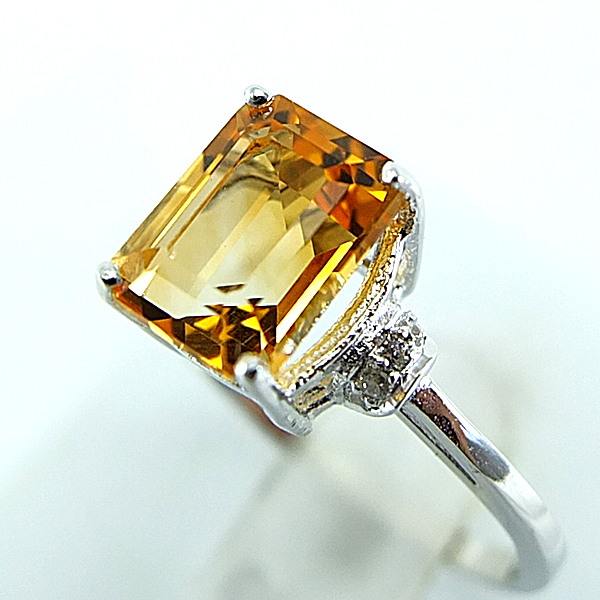 แหวนเงินแท้ราคาถูกชุบทองคำขาว ซิทรินแท้ 1.60 กะรัต เพชรCZ 0.07 กะรัต งานประณีตสวยงาม สั่งผลิตค่ะ