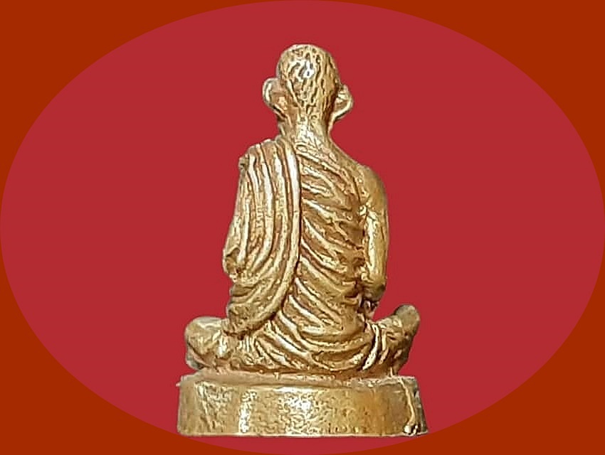 รูปเหมือนหล่อ หลวงพ่อเคลือบ วัดหนองกระดี่ อุทัยธานี หล่อตัน เนื้อทองผสม ฐานตอก ๑๙