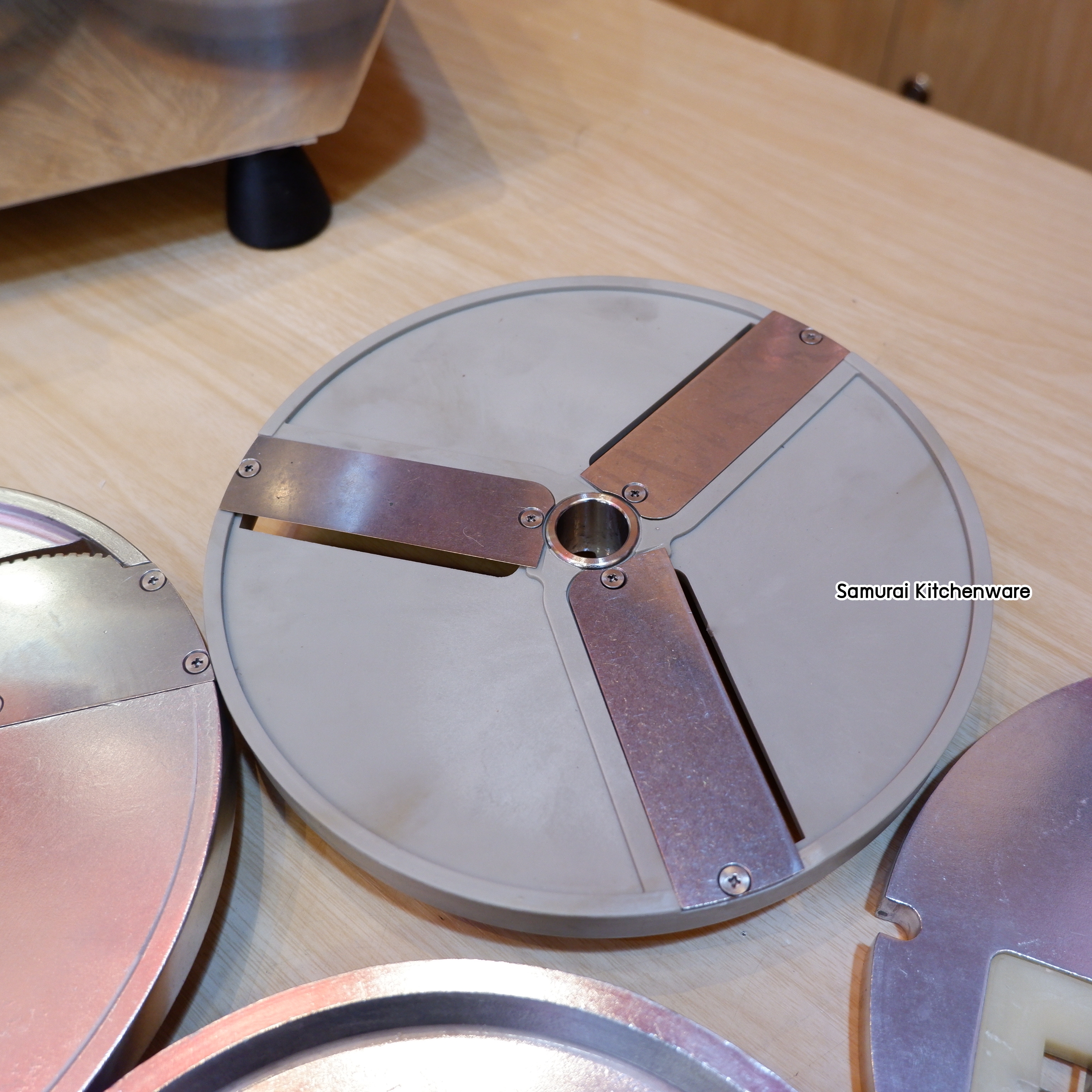 เครื่องหั่นผัก รุ่น VM-102