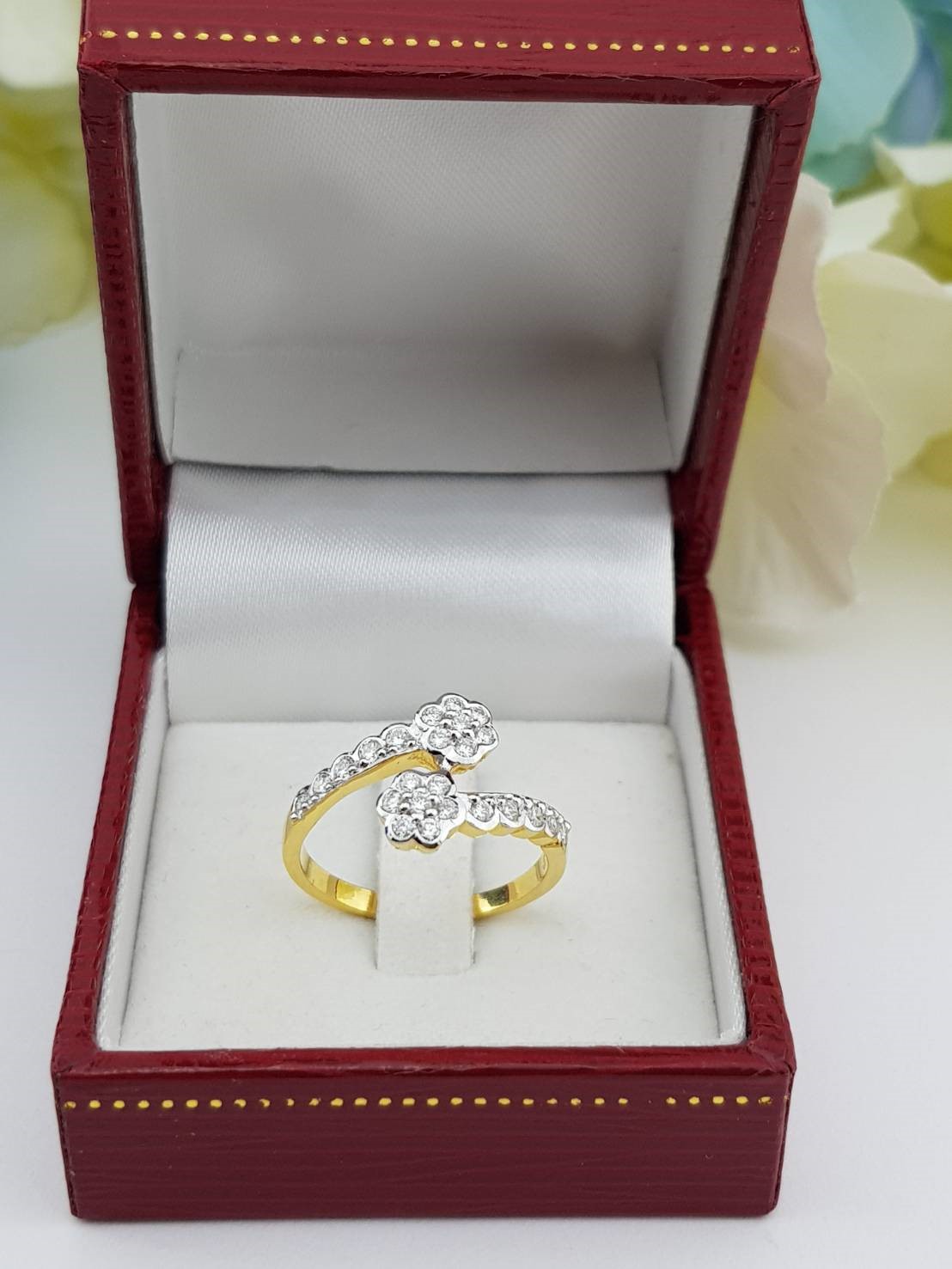 สั่งผลิตเพชรเบลเยี่ยมคัท แหวนแต่งงาน แหวนหมั้น ใส่เที่ยว ออกงาน แหวนทองคำ 18K เพชรแท้ 0.38 กะรัต 3.00 กรัม น้ำ 99 ราคาถูกมาก มีใบรับประกันค่ะ