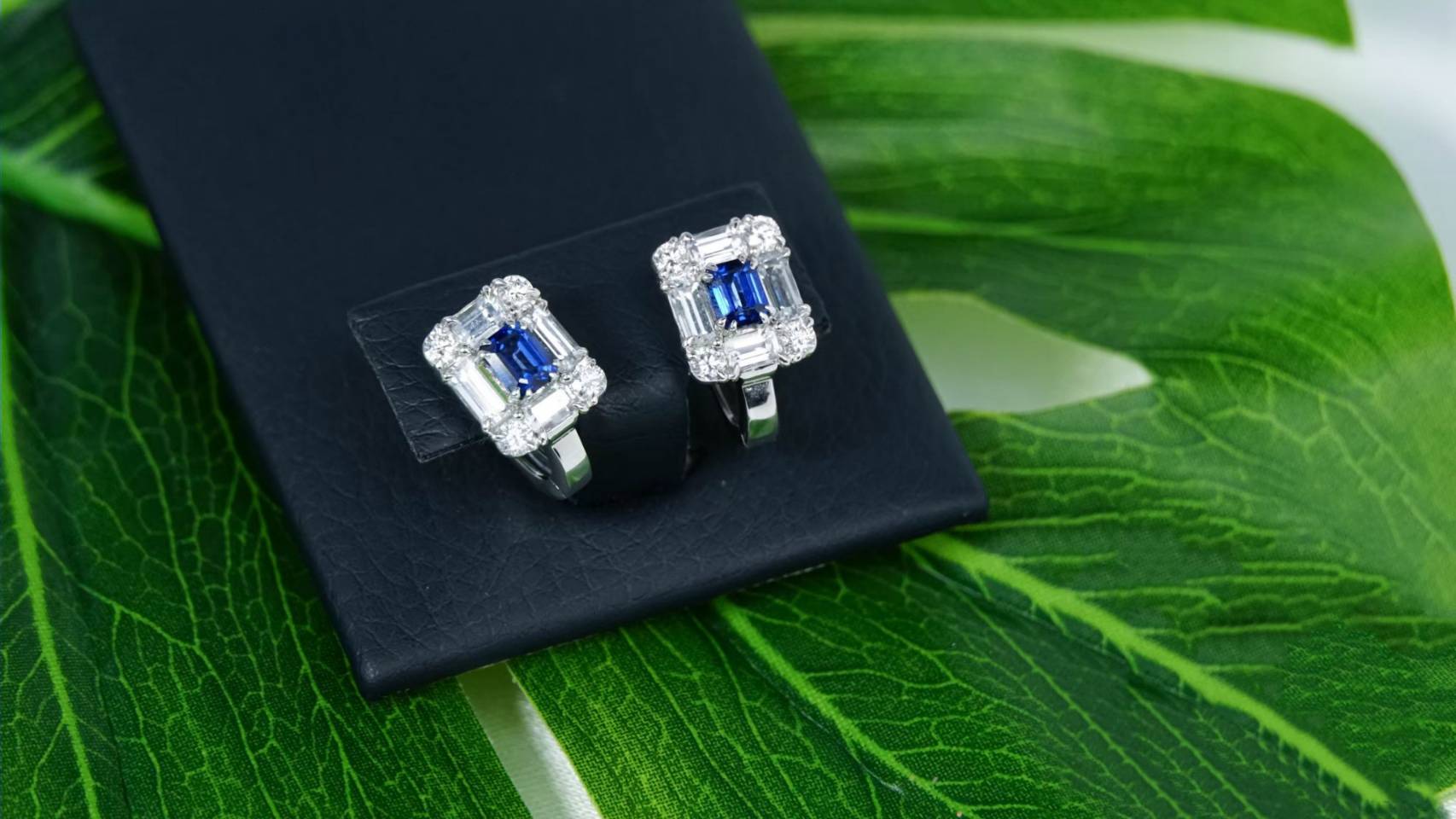 ต่างหูทอง เพชรแท้ Gold 18K 4.33g D 8/0.45 ct Bluesapp 2/1.05 ct Whitesapp 8/1.96 ct