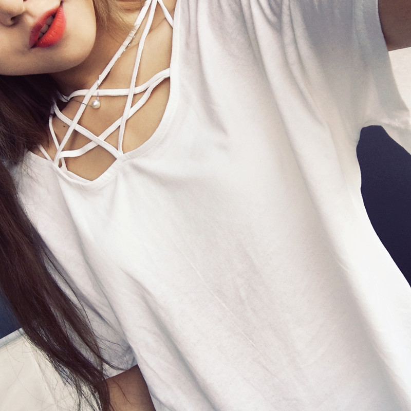 เสื้อแฟชั่น แขนสั้น แต่งดีเทลเส้นเป็นลายดาวด้านหน้า-1406-สีขาว