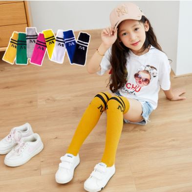 พร้อมส่ง ถุงเท้า แบบยาว ใส่เต้น การแสดง กันหนาว ลายอมยิ้ม/ลายตัว M