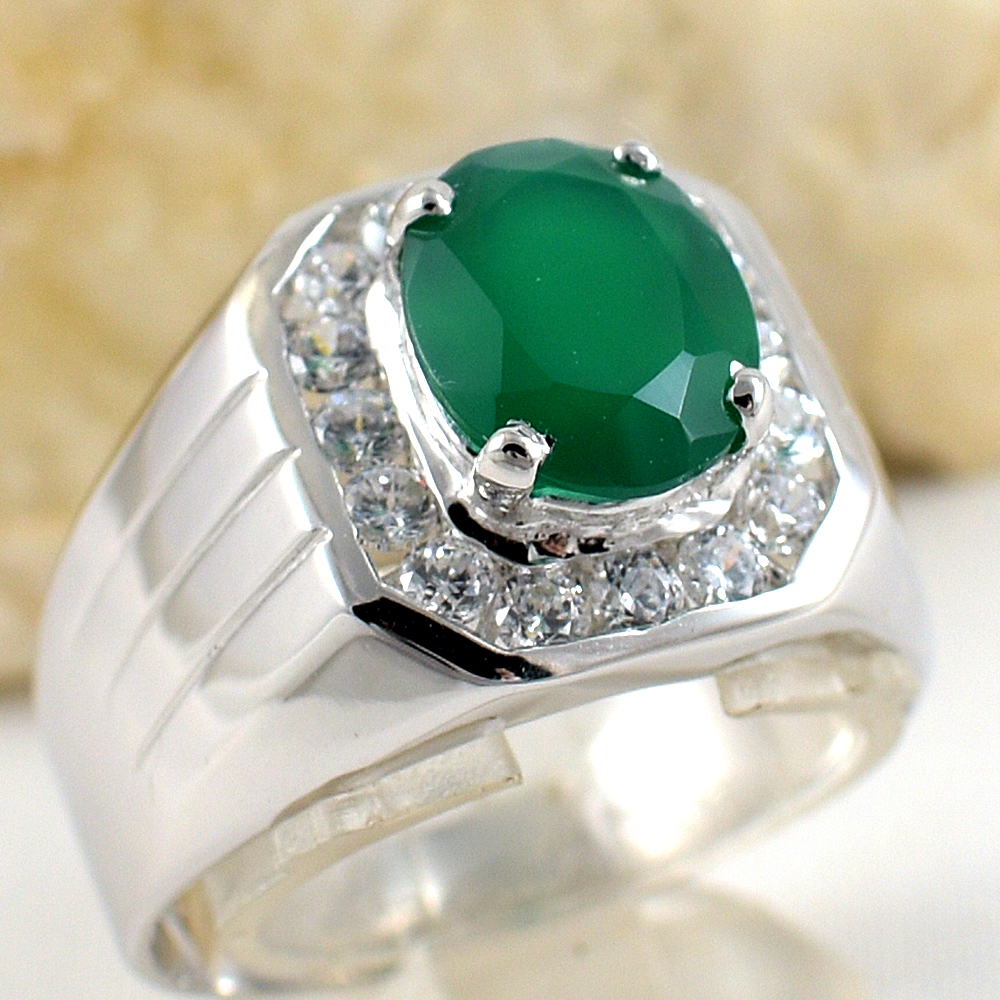 แหวนเงินแท้ราคาถูกชุบทองคำขาว พลอยแท้กรีนอะเกท 2.25 กะรัต เพชรCZ 0.64 กะรัต งานประณีตสวยงาม สั่งผลิตค่ะ