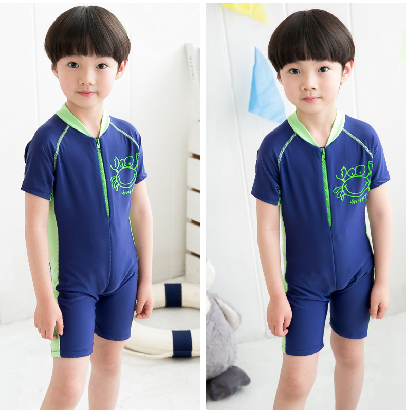 ชุดว่ายน้ำเด็ก ไซส์ 2xl และ 3xl ซิปหน้า พร้อมหมวกเข้าชุด ใส่ได้ท้งชาย หญิงค่ะ