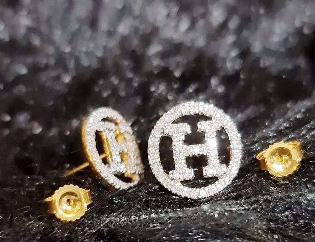 พร้อมส่งและสั่งผลิตต่างหูเพชรแท้ใหญ่ใส่คุ้มเพชรจุกๆแถมความหรูหราแบรนด์ไปอีกค่ะ แต่งงาน หมั้น ใส่เที่ยว ออกงาน ทองคำ 9K เพชรกุหลาบแท้ 0.32 กะรัต 96 เม็๋ด ราคาถูกมาก ส่งฟรี