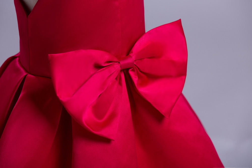 ชุดเด็ก :ชุดออกงาน เดรสเปิดไหล่ สีแดง