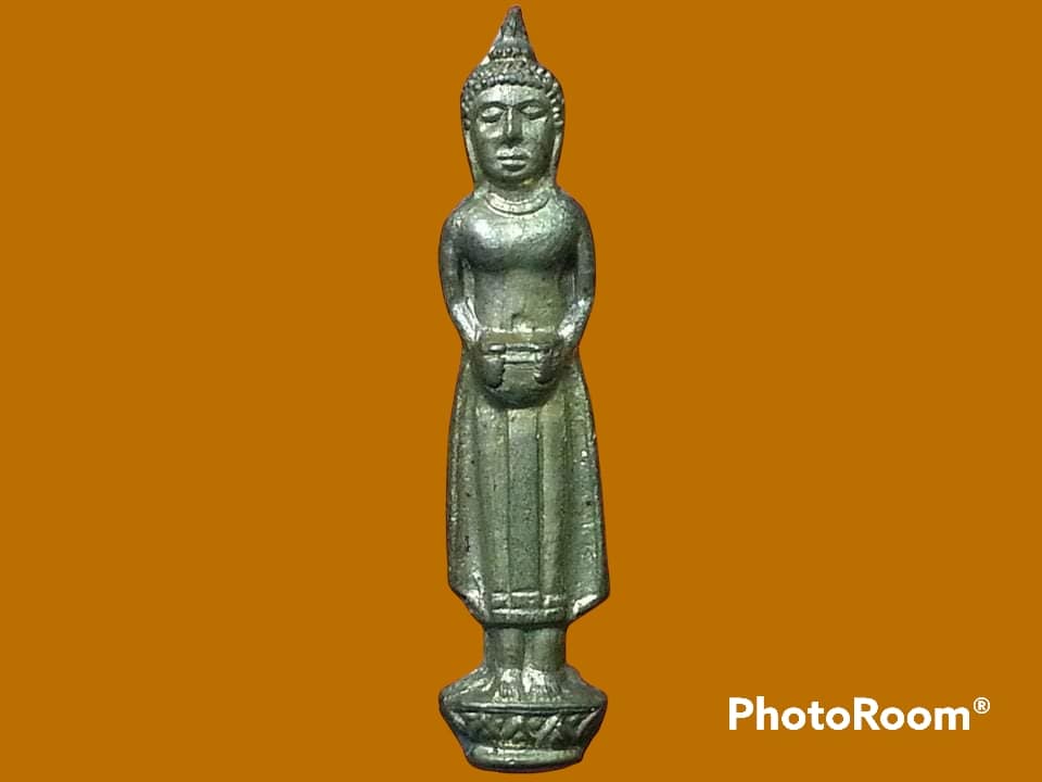 พระหลวงพ่อบ้านแหลม วัดเพชรสมุทร