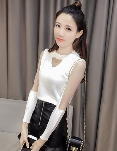 เสื้อแฟชั่นคอกลม แต่งแขนส่วนบนด้วยผ้าตาข่ายนุ่ม รหัส 1509-สีขาว
