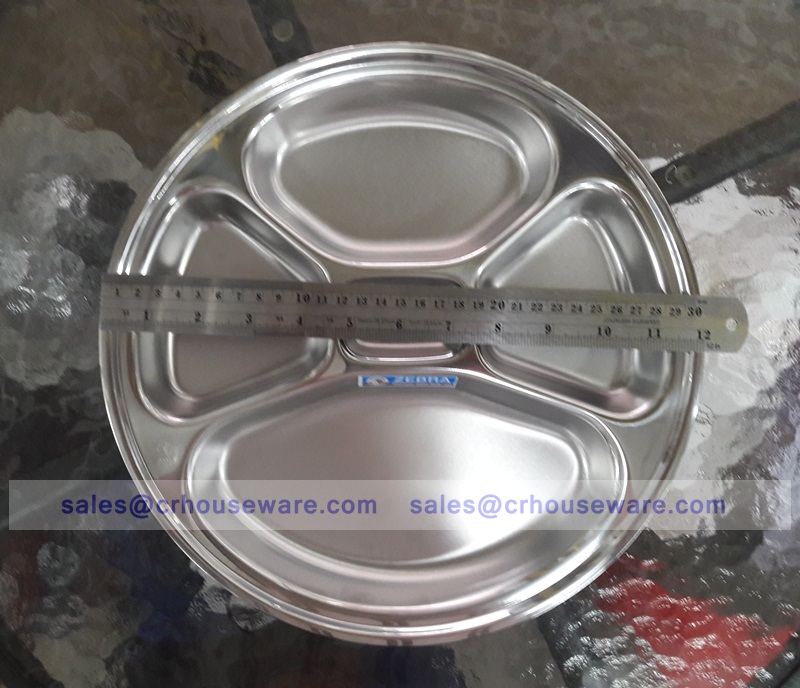 ถาดหลุมสแตนเลส ม้ายลาย 30 ซม. SL-132031