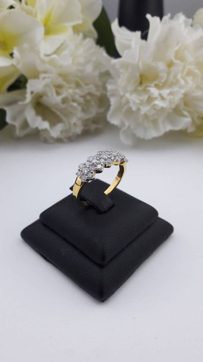 สั่งผลิตเพชรเบลเยี่ยมคัท แหวนแต่งงาน แหวนหมั้น ใส่เที่ยว ออกงาน แหวนทองคำ 18K เพชรแท้ 1.04 กะรัต 3.87 กรัม น้ำ 99 ราคาถูกมาก มีใบรับประกันค่ะ