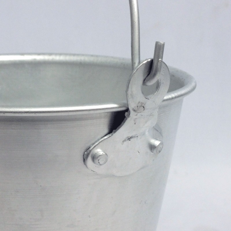 ถังน้ำแข็งอลูมิเนียม ตรารถยนต์ 16 ซม.