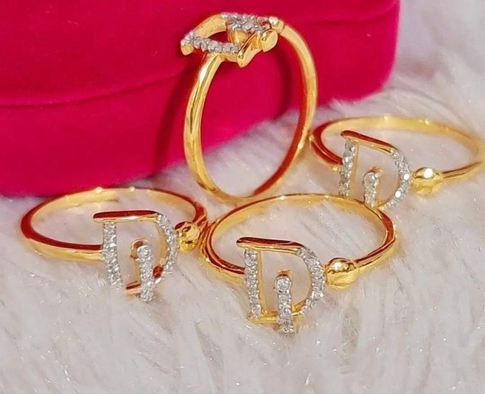 พร้อมส่งและสั่งผลิตแหวนเพชรรูปทรงแบรนด์ดัง คุณค่าที่คุณคู่ควร แหวนแต่งงาน แหวนหมั้น ใส่เที่ยว ออกงาน แหวนทองคำ 9K เพชรกุหลาบแท้ 0.06 กะรัต 18 เม็ด ราคาถูกมาก ส่งฟรี