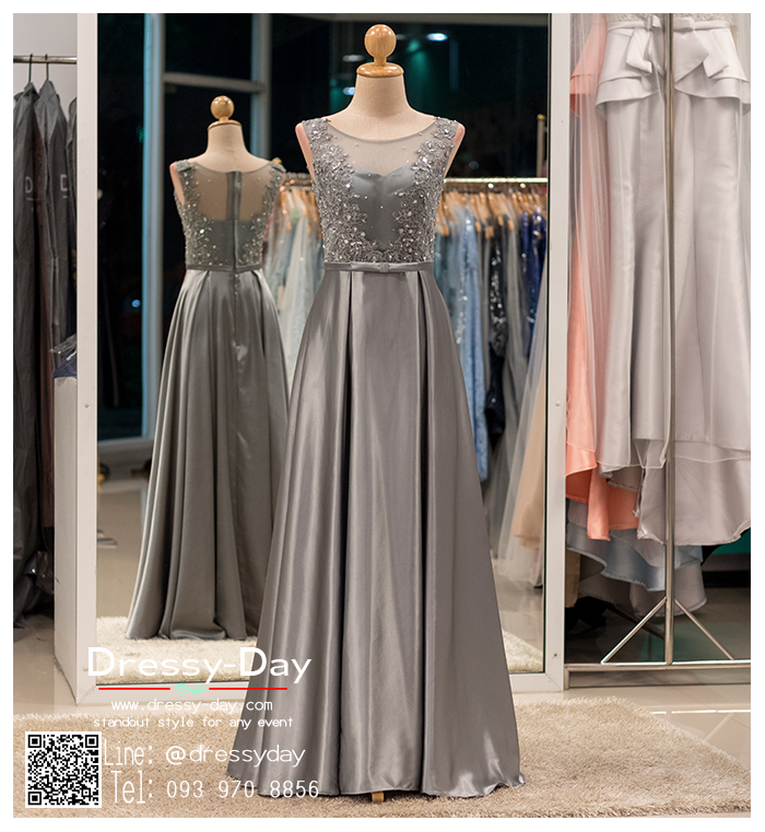 รหัส ชุดราตรีคนอ้วน : PFL030 ชุดราตรียาวสีเทา ตกแต่งลูกไม้และกริตเตอร์อย่างสวยงาม ชุดไปงานแต่งผ้าซาติน ชุดแซกซีทรูช่วงหน้าอกและด้านหลังพร้อมส่ง ใส่เป็นชุดเดรสออกงานสวยมากๆ ค่ะ