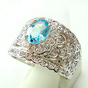 แหวนเงินแท้ราคาถูกชุบทองคำขาว สวิสบลูโทปาซแท้ 1.60 กะรัต เพชรCZ 0.68 กะรัต งานประณีตสวยงาม สั่งผลิตค่ะ