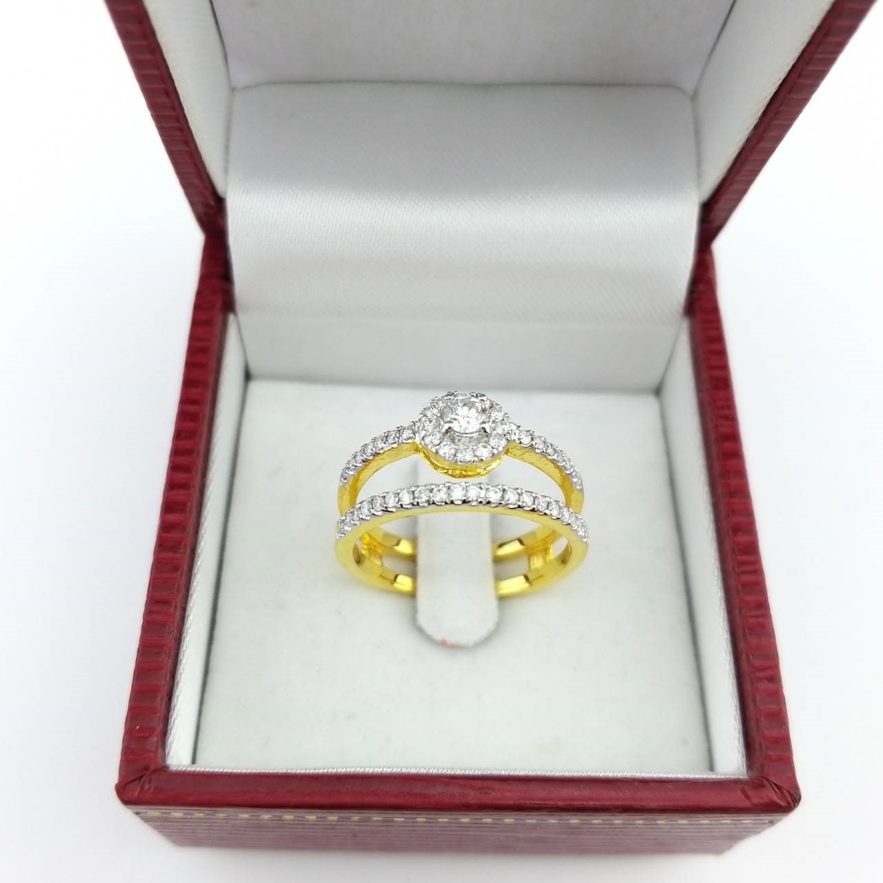 สั่งผลิตเพชรเบลเยี่ยมคัท แหวนแต่งงาน แหวนหมั้น ใส่เที่ยว ออกงาน แหวนทองคำ 18K เพชรแท้ 0.55 กะรัต 4.17 กรัม น้ำ 99 ราคาถูกมาก มีใบรับประกันค่ะ