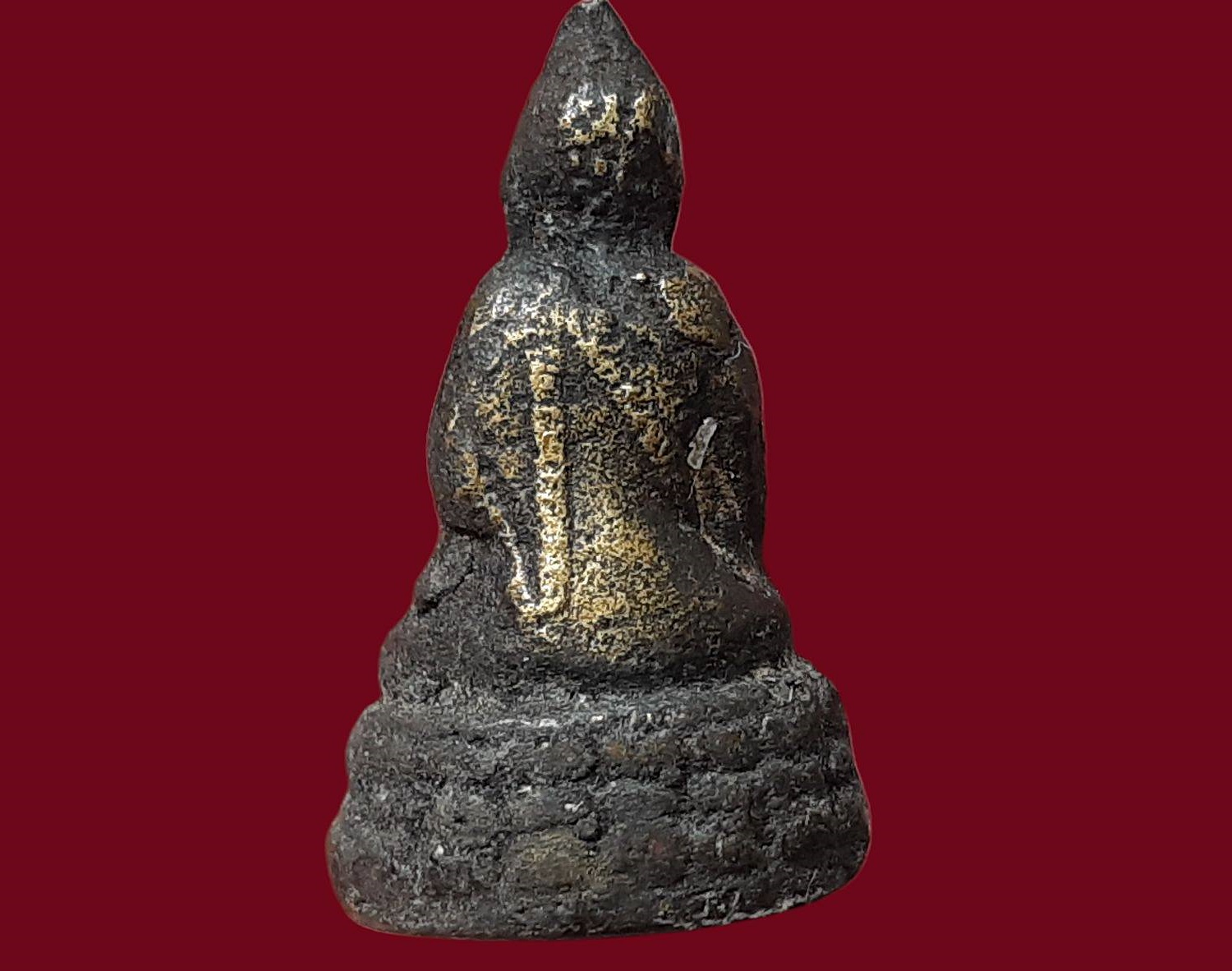 กริ่งพิชัยสงคราม วัดคูหาภิมุข (หน้าถ้ำ) จังหวัดยะลา ปี ๒๔๙๕-๒๔๙๖ ประวัติเดิมเป็นกริ่งรุ่นที่ 3(พระกริ่งหน้าตั๊กแตน) สร้างโดยเจ้าคุณประหยัดวัดสุทัศน์ กทม. สันนิฐานว่าวัดถ้ำยะลาได้รับแจกมาจากวัดสุทัศน์ เพราะวัดถ้ำยะลามีสายสัมพันธุ์อันดี