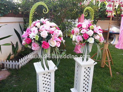 สแตนพร้อมดอกไม้ให้เช่า (ชมพูขาว)