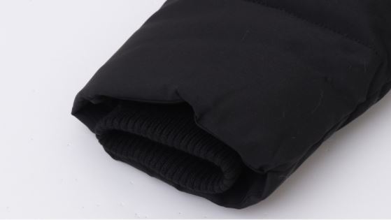 เสื้อกันหนาว บุนวมสีแดง มีฮูด