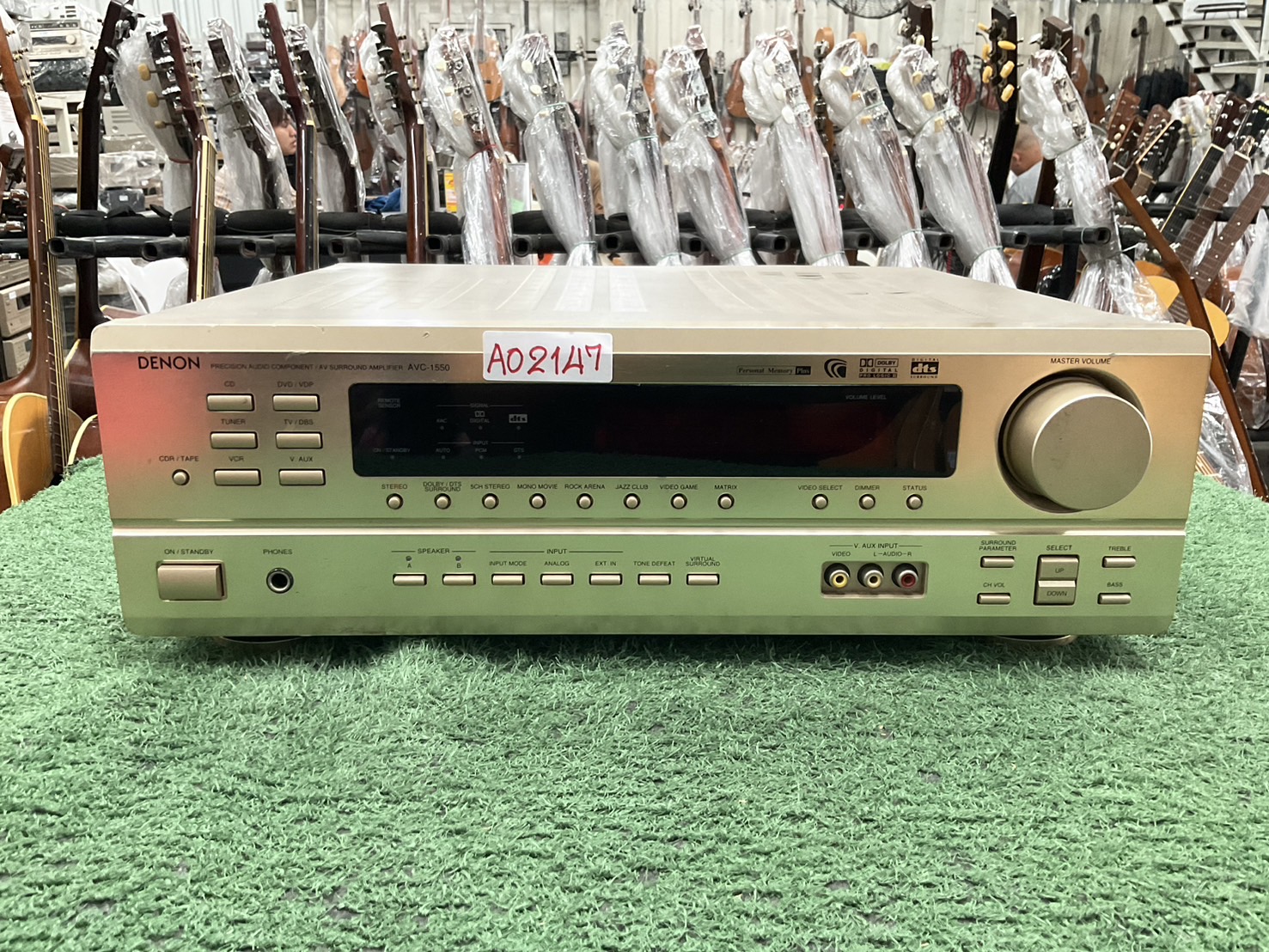 เครื่องขยายเสียง DENON : AVC-1550
