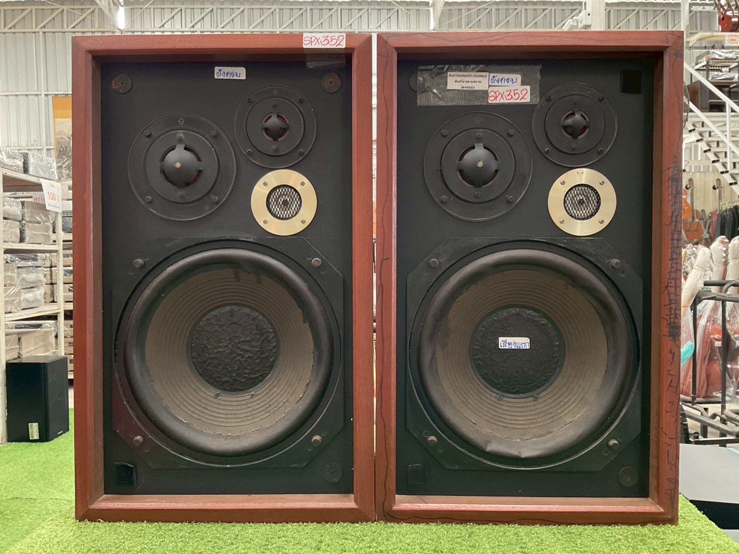 ลำโพง DIATONE : DS-301 สินค้าไม่พร้อมใช้งาน(ต้องซ่อม)