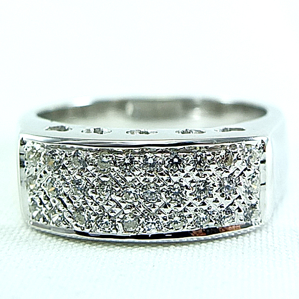 แหวนเงินแท้ราคาถูกชุบทองคำขาว เพชรCZแท้ 0.30 กะรัต งานประณีตสวยงาม สั่งผลิตค่ะ