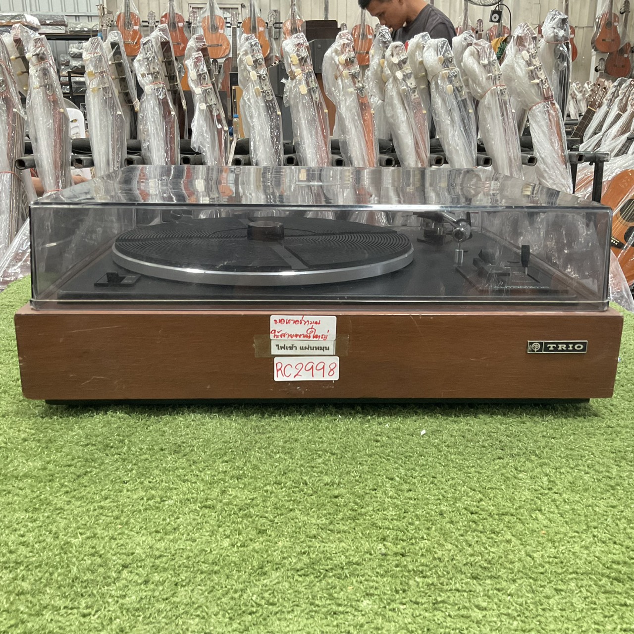 เครื่องเล่นแผ่นเสียง TRIO : KP-3021