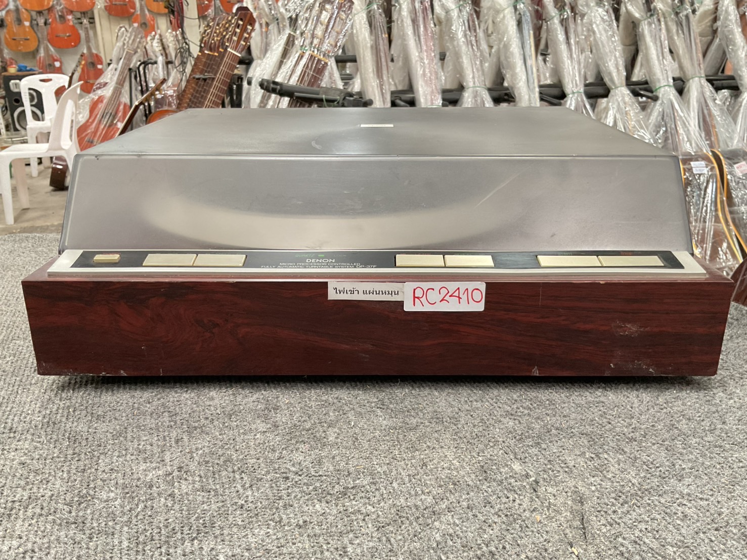 เครื่องเล่นแผ่นเสียง DENON : DP-37F