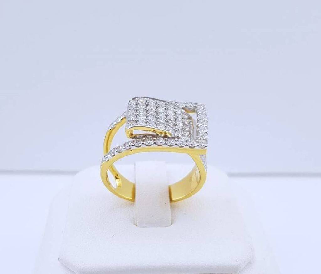 สั่งผลิตเพชรเบลเยี่ยมคัท แหวนแต่งงาน แหวนหมั้น ใส่เที่ยว ออกงาน แหวนทองคำ 18K เพชรแท้ 1.48 กะรัต 7.87 กรัม น้ำ 99 ราคาถูกมาก มีใบรับประกันค่ะ