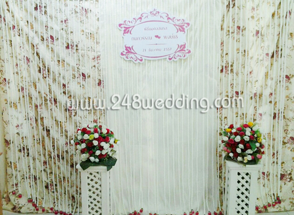 ฉากหลังงานแต่ง ม่านสายดอกรัก