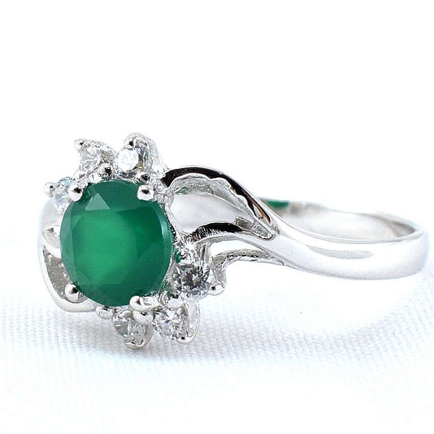 แหวนเงินแท้ราคาถูกชุบทองคำขาว พลอยแท้กรีนอะเกท 0.77 กะรัต เพชรCZ 0.18 กะรัต งานประณีตสวยงาม สั่งผลิตค่ะ