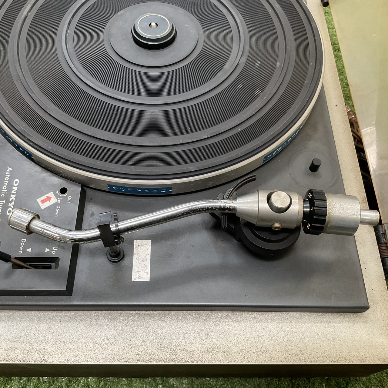 เครื่องเล่นแผ่นเสียง ONKYO