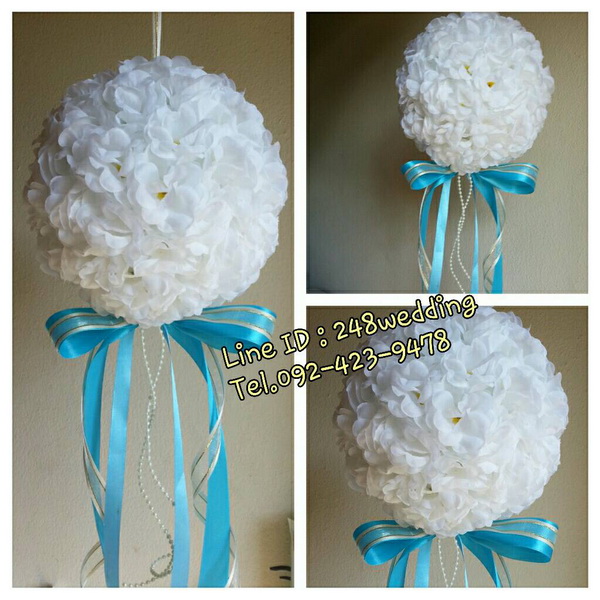ลูกบอลดอกไม้สีขาว (ริบบิ้นฟ้า)