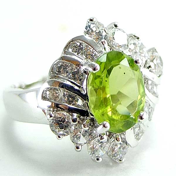 แหวนเงินแท้ราคาถูกชุบทองคำขาว เพอริดอทแท้ 3.5 กะรัต เพชรCZ 0.60 กะรัต งานประณีตสวยงาม สั่งผลิตค่ะ