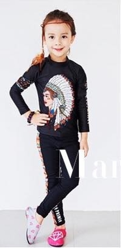 ชุดว่ายน้ำเด็ก : ชุดเซ็ตเสื้อแขนยาวลาย +กางเกงขายาว เด็ก
