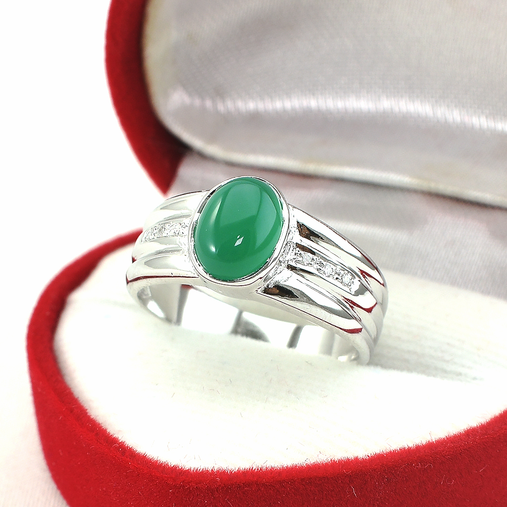 แหวนเงินแท้ราคาถูกชุบทองคำขาว พลอยแท้กรีนอะเกท 1.25 กะรัต เพชรCZ 0.06 กะรัต งานประณีตสวยงาม สั่งผลิตค่ะ