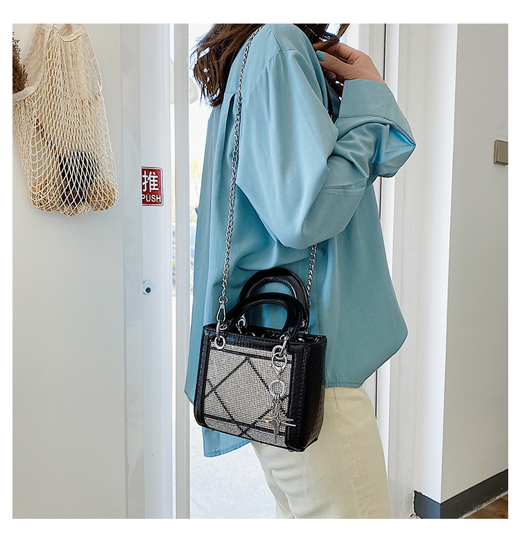 สินค้าพรีออเดอร์ กระเป๋าแฟชั่นสวยสไตล์เกาหลี มี 4 สี รหัส PO-BAG-025