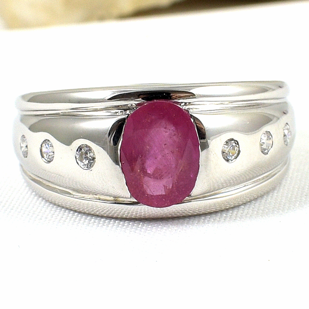 แหวนเงินแท้ราคาถูกชุบทองคำขาว พลอยแท้ทับทิม 1.68 กะรัต เพชรCZ 0.15 กะรัต งานประณีตสวยงาม สั่งผลิตค่ะ